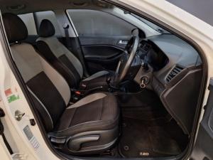 Hyundai i20 1.2 Fluid - Image 9