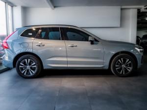 Volvo XC60 B5 AWD Essential - Image 2