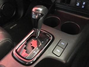 Toyota Hilux 2.8GD-6 double cab 4x4 Legend auto - Image 12