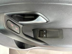Volkswagen Polo Vivo hatch 1.4 Trendline - Image 10