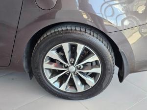 Kia Grand Sedona 3.3 V6 SXL - Image 7