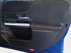 Mercedes-Benz GLA GLA200 Progressive - Image 17