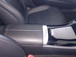 Mercedes-Benz C-Class C200 Avantgarde - Image 17