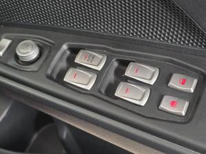 Mahindra XUV300 1.2T W6 - Image 13