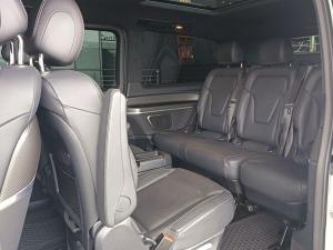 Mercedes-Benz V-Class V300d Exclusive - Image 10