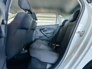 Volkswagen Polo Vivo hatch 1.6 Comfortline auto - Image 6