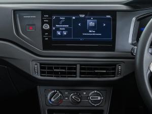 Volkswagen Polo hatch 1.0TSI - Image 11