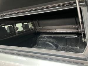 Nissan Navara 2.5DDTi double cab LE Plus 4x4 - Image 10