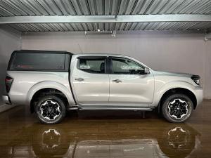 Nissan Navara 2.5DDTi double cab LE Plus 4x4 - Image 7