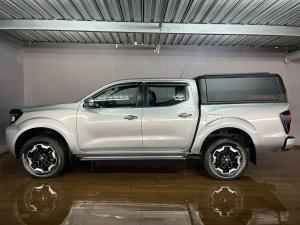 Nissan Navara 2.5DDTi double cab LE Plus 4x4 - Image 8