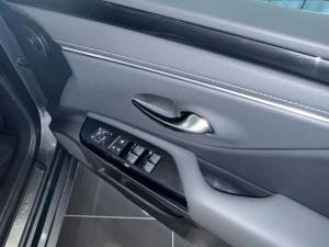 Lexus ES 300h EX - Image 10