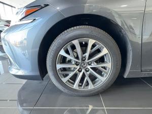 Lexus ES 300h EX - Image 15
