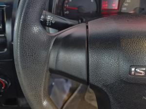Isuzu D-Max Gen 6 250 single cab Fleetside safety - Image 13