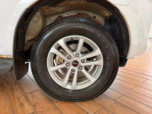 Isuzu D-Max 1.9TD Extended cab LS manual - Image 8