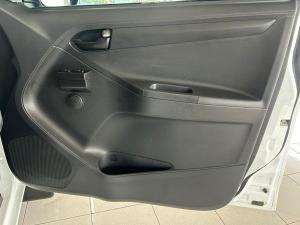 Isuzu D-Max Gen 6 250c single cab Fleetside - Image 16