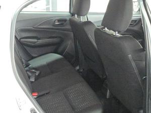 Suzuki Swift 1.2 GL - Image 10