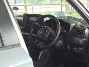 Suzuki Swift 1.2 GL - Image 13