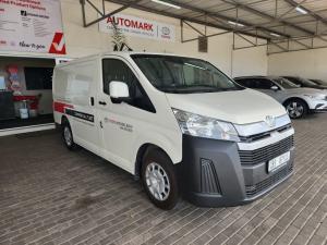 Toyota Quantum 2.8 LWB panel van manual - Image 1