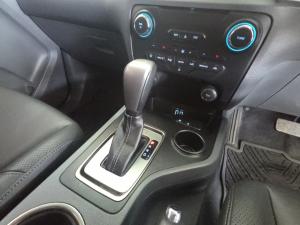 Ford Everest 2.2TDCi XLT - Image 13