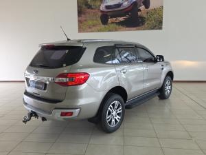 Ford Everest 2.2TDCi XLT - Image 2