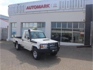 Toyota Land Cruiser 79 4.5D-4D LX V8 single cab - Image 1