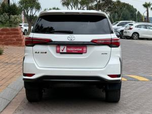 Toyota Fortuner 2.4GD-6 4x4 - Image 5