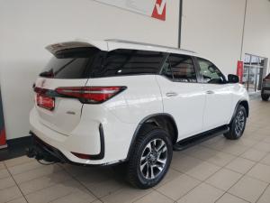 Toyota Fortuner 2.4GD-6 4x4 - Image 2