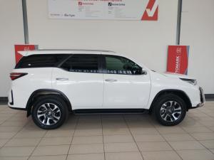 Toyota Fortuner 2.4GD-6 4x4 - Image 3