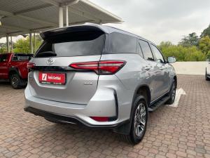 Toyota Fortuner 2.4GD-6 4x4 - Image 2