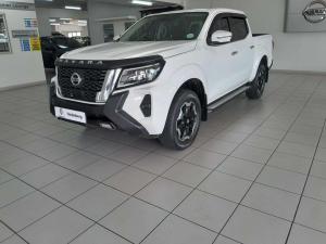 Nissan Navara 2.5DDTI LE/LE Plus automatic D/C - Image 1