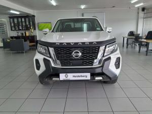 Nissan Navara 2.5DDTI LE/LE Plus automatic D/C - Image 2