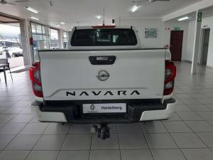 Nissan Navara 2.5DDTI LE/LE Plus automatic D/C - Image 4