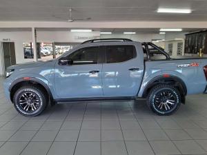 Nissan Navara 2.5DDTI PRO-2X automatic D/C - Image 3