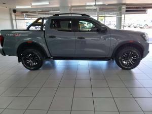 Nissan Navara 2.5DDTI PRO-2X automatic D/C - Image 6