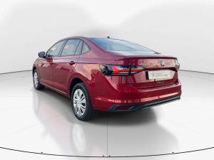 Volkswagen Polo sedan 1.6 manual - Image 5