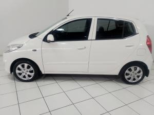 Hyundai i10 1.1 Motion - Image 3