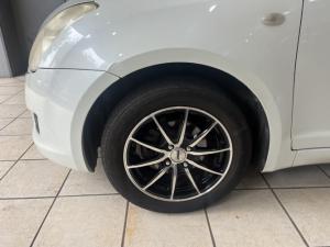 Suzuki Swift 1.5 GL - Image 9