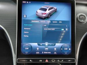 Mercedes-Benz C-Class C220d Avantgarde - Image 13