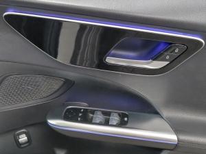 Mercedes-Benz C-Class C220d Avantgarde - Image 14