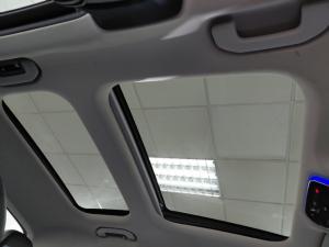 Mercedes-Benz C-Class C220d Avantgarde - Image 18