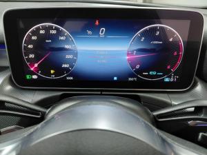 Mercedes-Benz C-Class C220d Avantgarde - Image 20