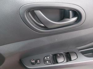 Nissan Navara 2.5DDTi double cab Pro-4X 4x4 - Image 16