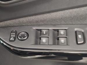 Nissan Magnite 1.0 Turbo Acenta Kuro auto - Image 13