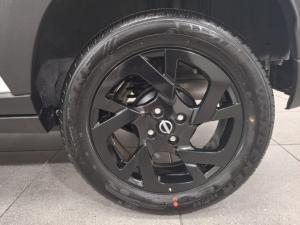 Nissan Magnite 1.0 Turbo Acenta Kuro auto - Image 18