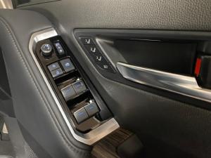 Toyota Land Cruiser 300 3.5T ZX - Image 13