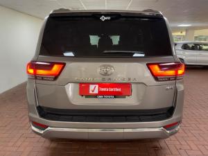 Toyota Land Cruiser 300 3.5T ZX - Image 4