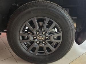 Toyota Land Cruiser Prado 2.8GD TX - Image 12