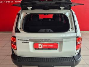 Toyota Land Cruiser Prado 2.8GD TX - Image 9