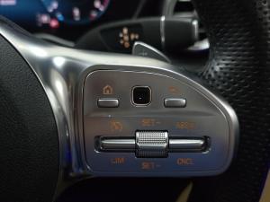 Mercedes-Benz GLC GLC300d 4Matic - Image 13