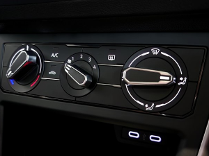 Volkswagen Polo hatch 1.0TSI Life auto - Image 19